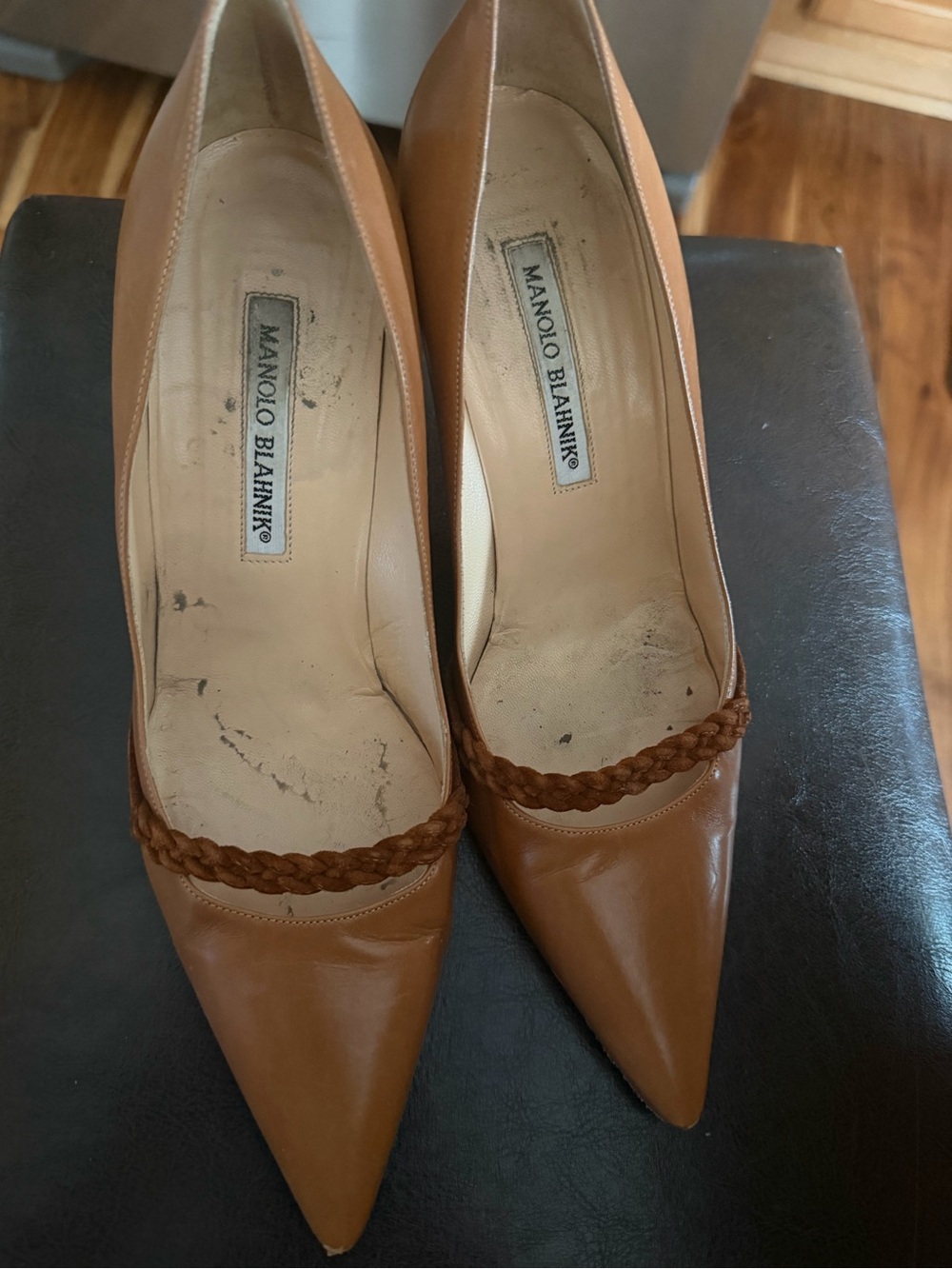 Manolo Blahnik Tan Braided-Trim Pointed-Toe Pumps